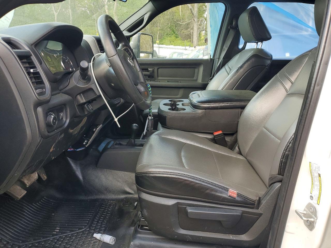 2024 Ram 3500 Tradesman - Image 7