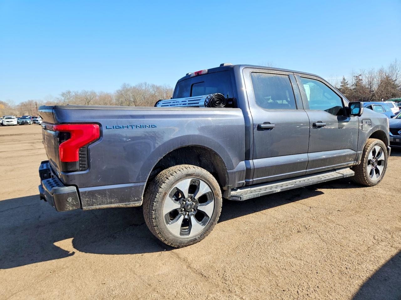 2022 Ford F150 Lightning Pro - Фото 3