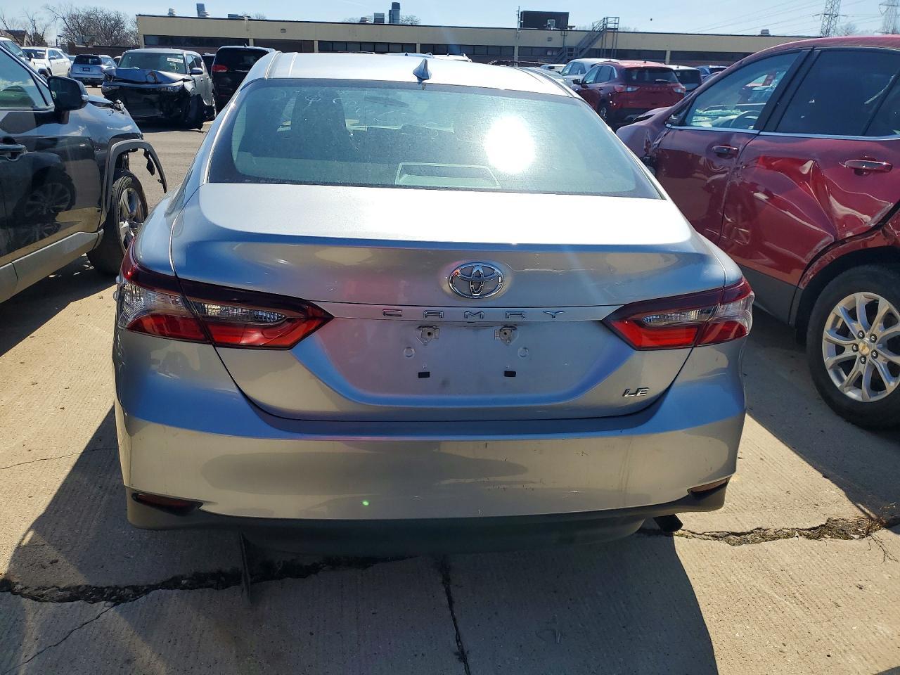 2023 Toyota Camry Le *** Prior Fleet *** - Image 6