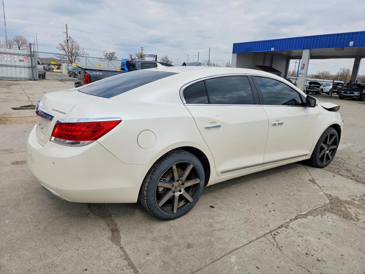 2012 Buick Lacrosse Touring - Image 3