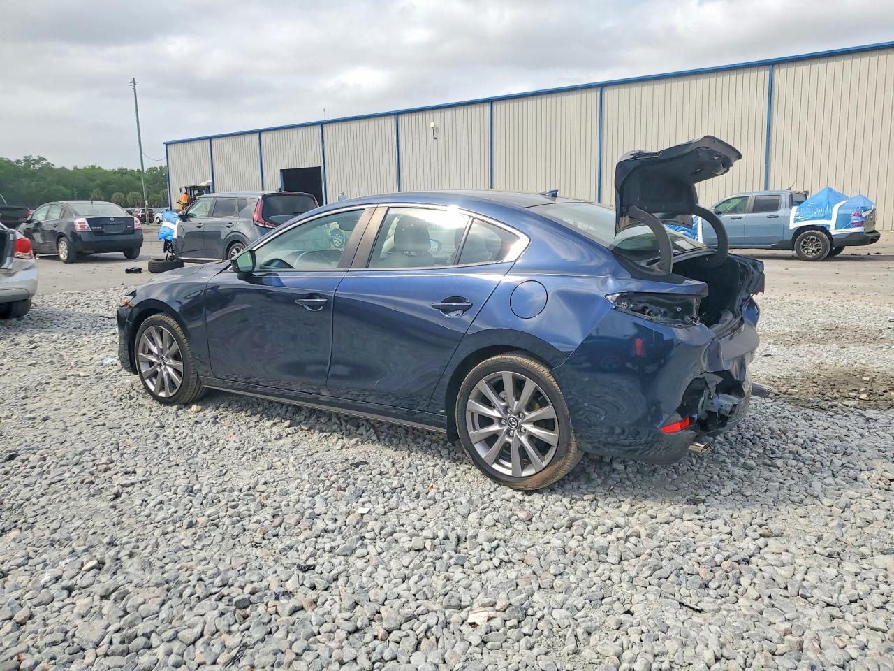 2020 Mazda 3 Preferred - Image 2