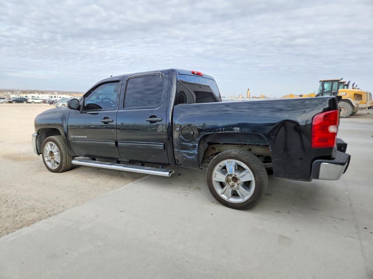 2013 Chevrolet Silverado K1500 Lt - Image 2