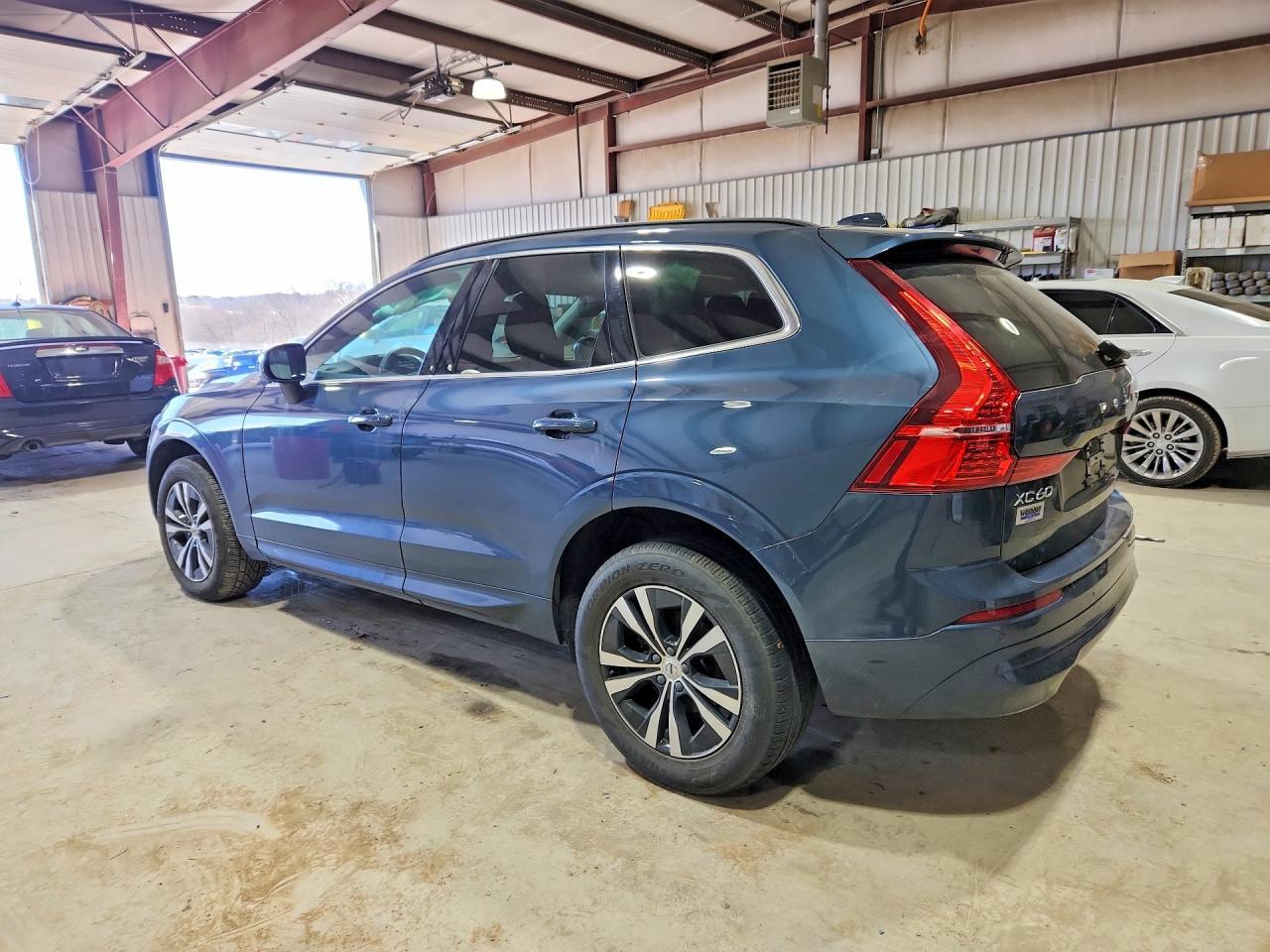 2023 Volvo Xc60 Core - Фото 2