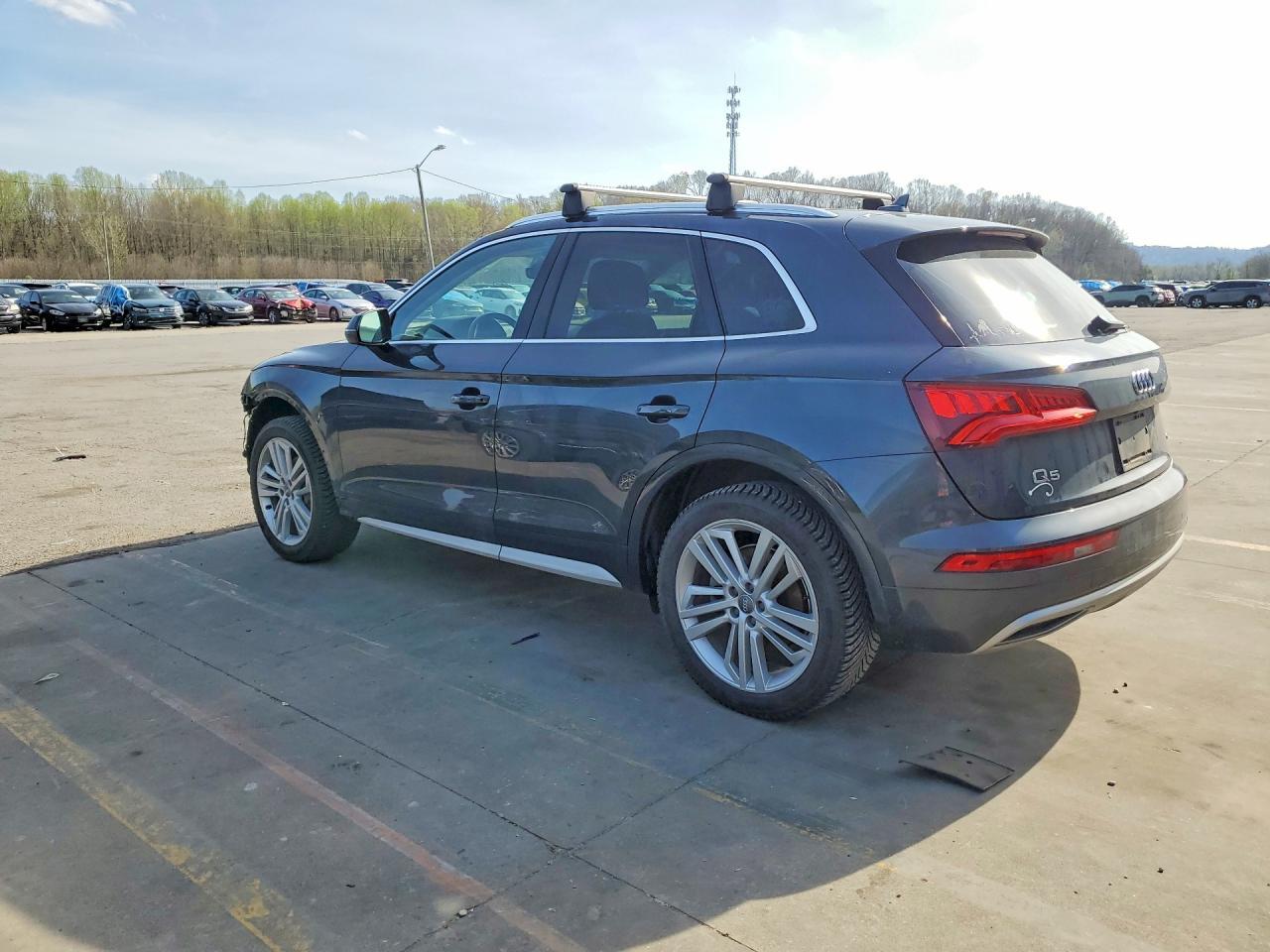 2020 Audi Q5 Premium Plus - Фото 2