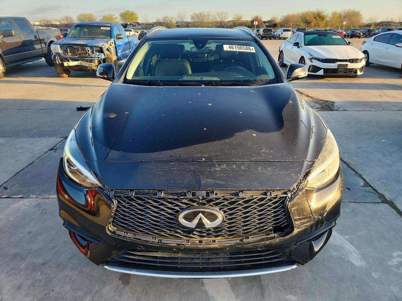 2018 Infiniti Qx30 Essential - Image 5