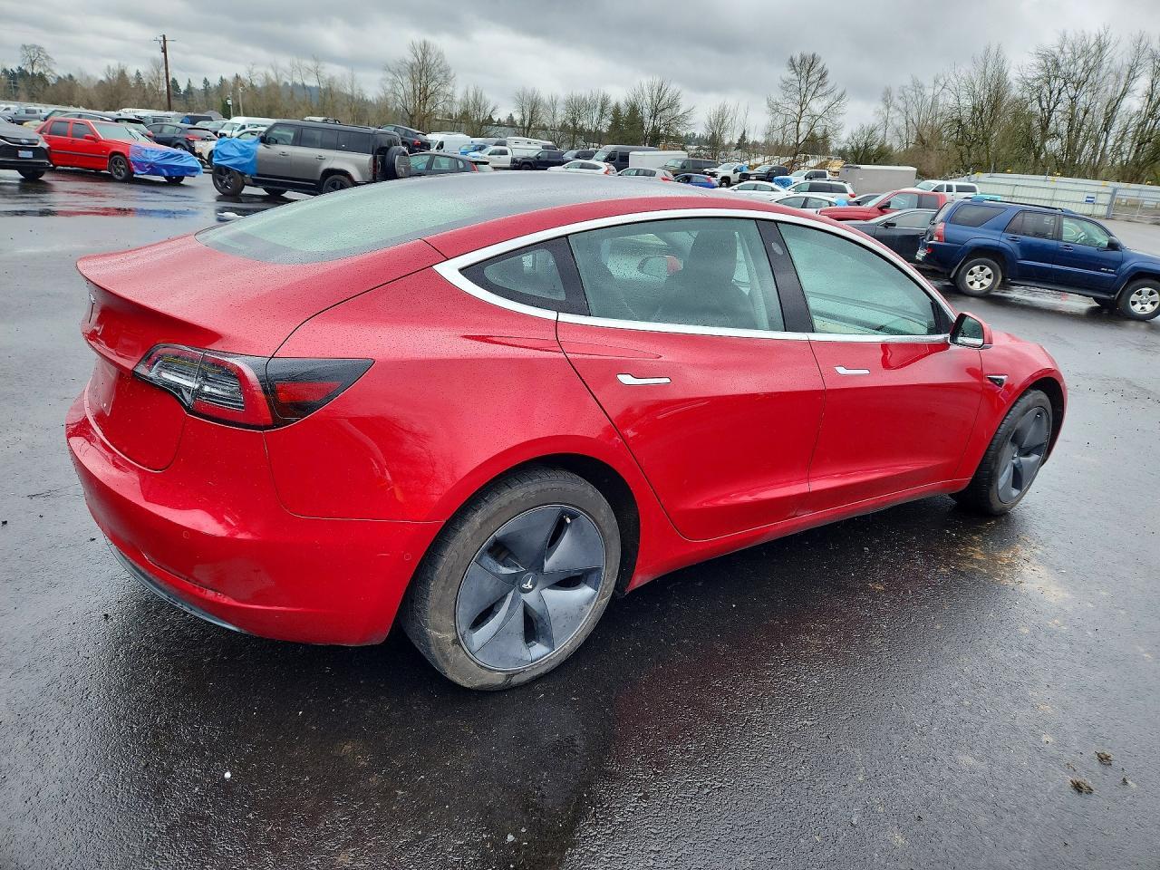 2018 Tesla Model 3 - Фото 3