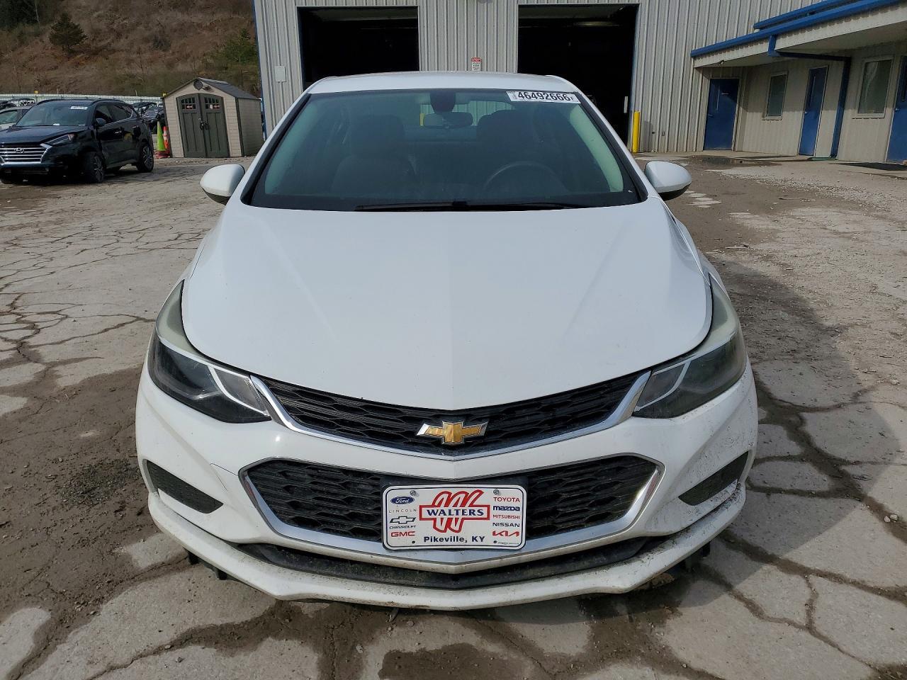 2018 Chevrolet Cruze Lt - Image 5