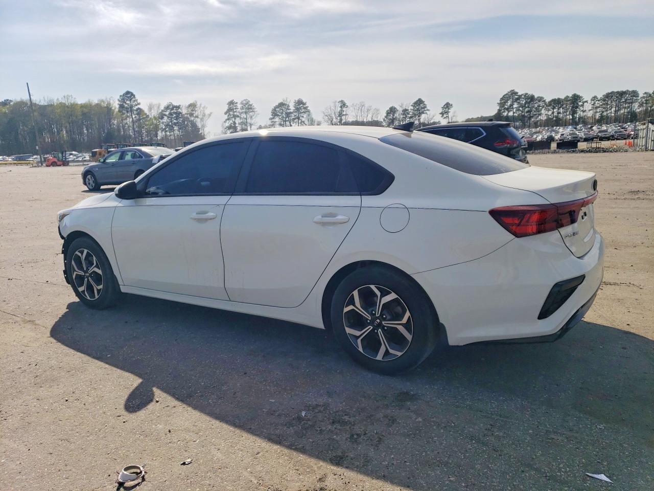 2020 Kia Forte Lxs - Image 2
