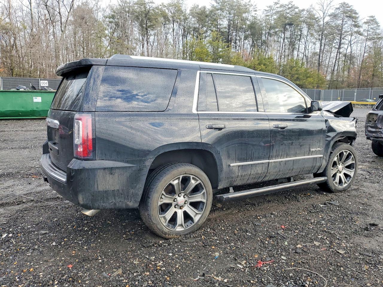 2017 GMC Yukon Denali - Фото 3