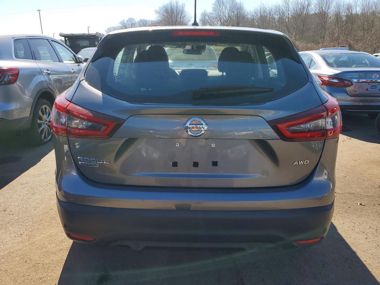 2020 Nissan Rogue Sport S - Фото 6