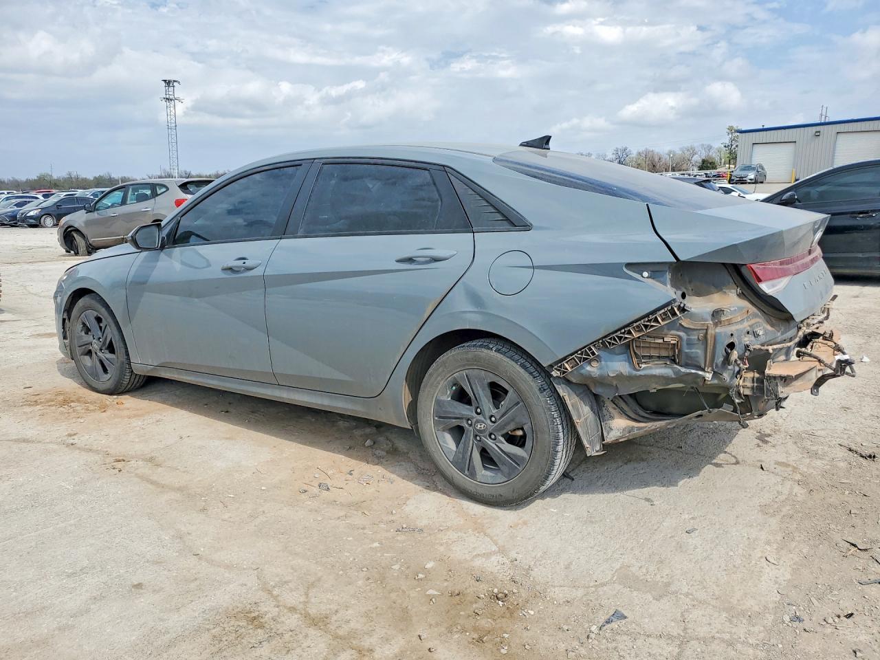2022 Hyundai Elantra Sel - Фото 2