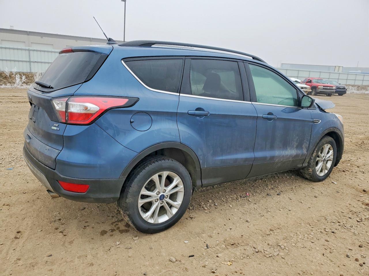 2018 Ford Escape Se - Фото 3