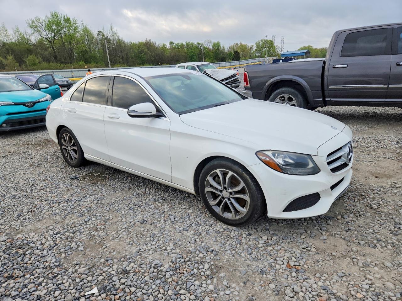 2016 Mercedes-Benz C 300 - Фото 4