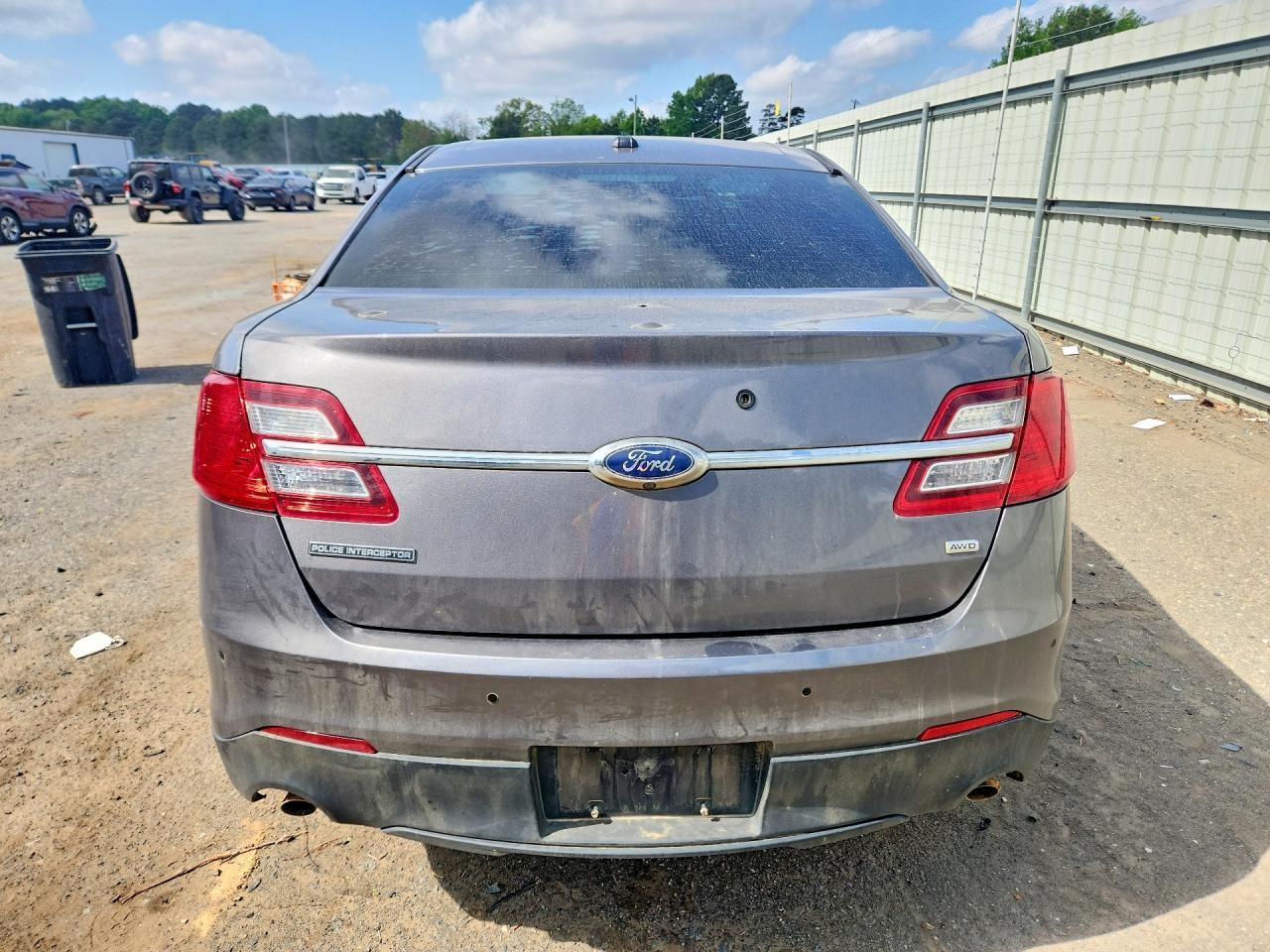 2017 Ford Taurus Police Interceptor - Image 6