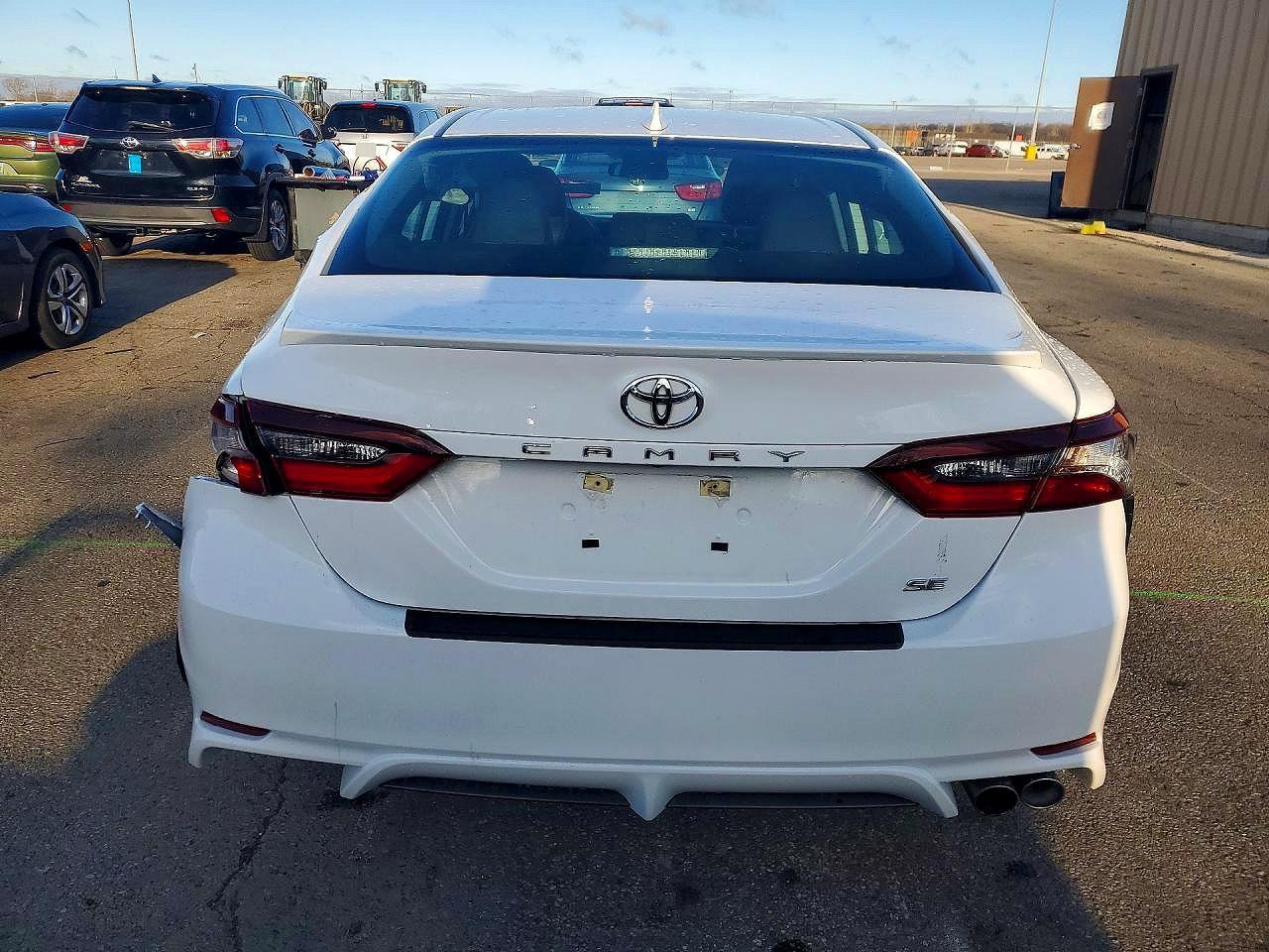 2023 Toyota Camry Se - Image 6