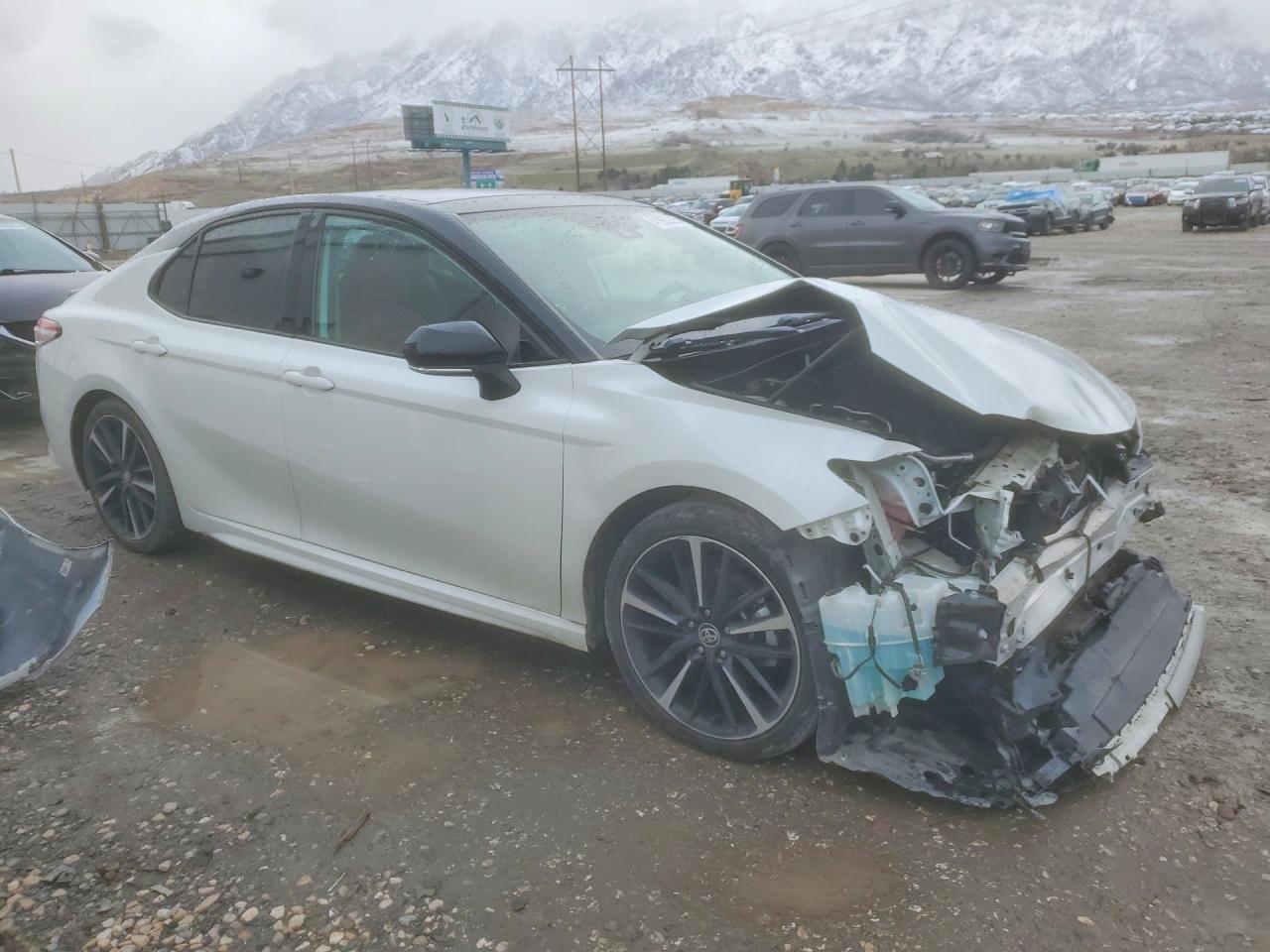 2020 Toyota Camry Xse V6 - Image 4