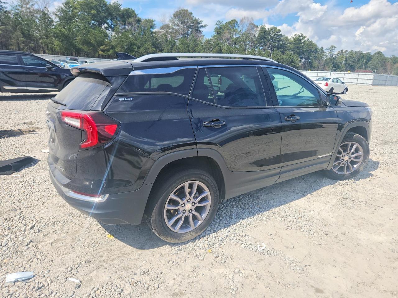2023 GMC Terrain Slt - Фото 3