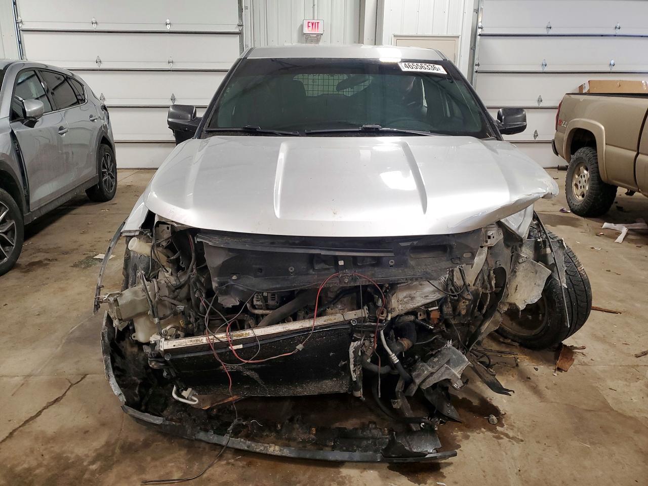 2016 Ford Explorer P - Фото 5