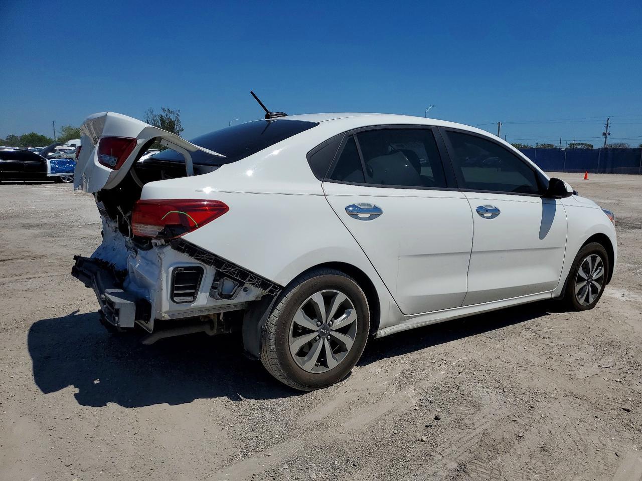 2023 Kia Rio S - Image 3