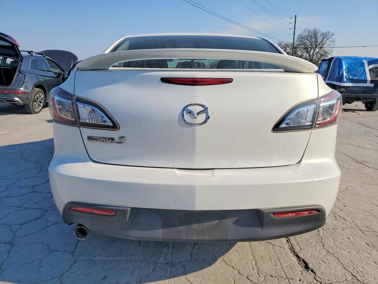 2011 Mazda 3 I - Image 6