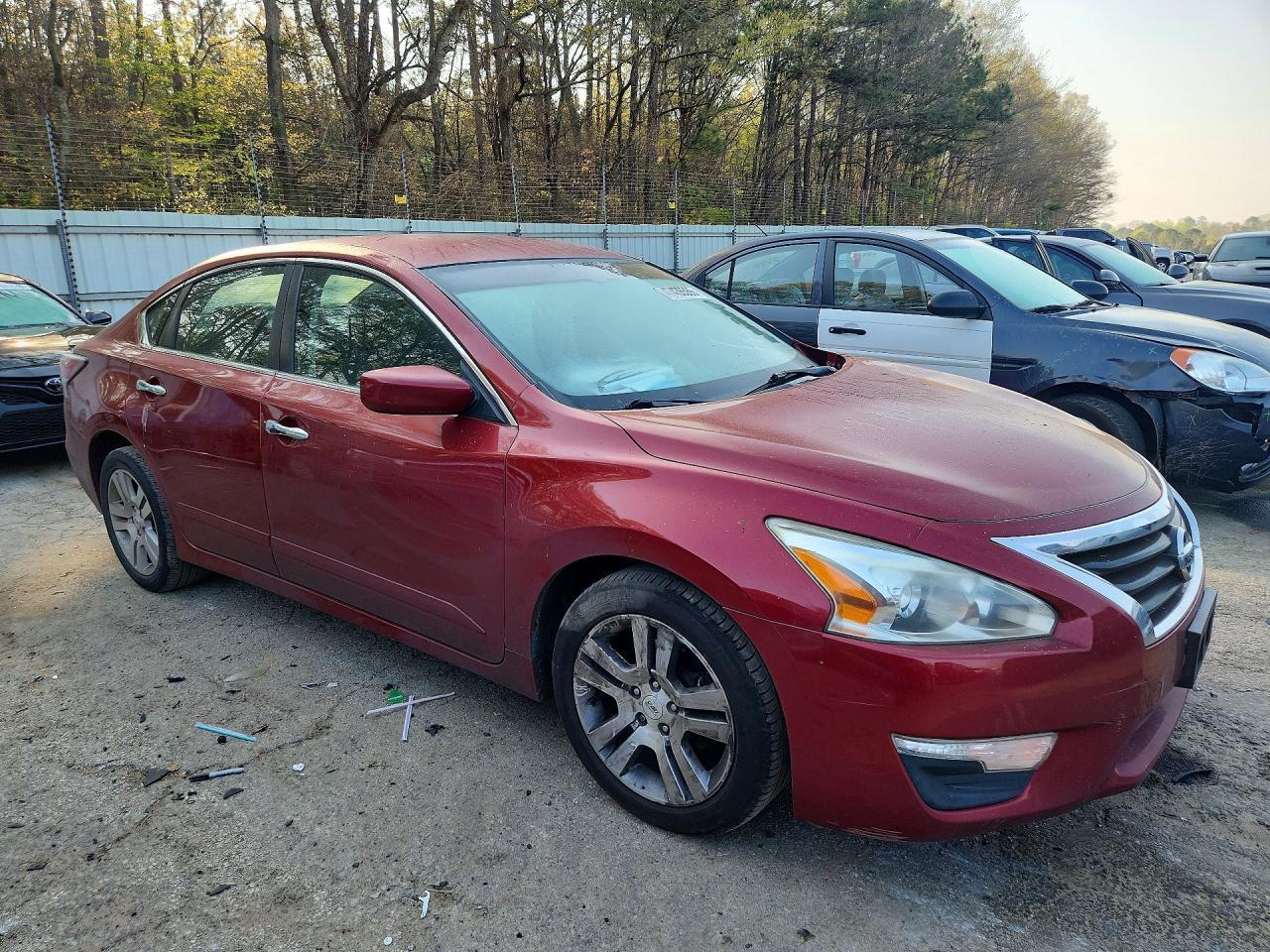 2014 Nissan Altima 2.5 - Image 4
