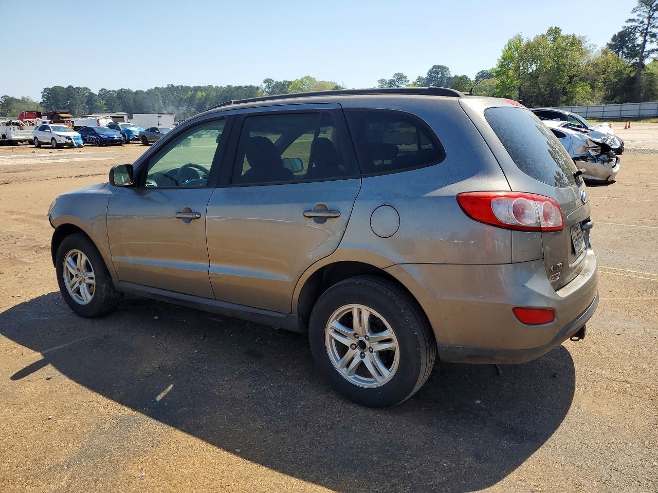 2011 Hyundai Santa Fe Gls - Image 2