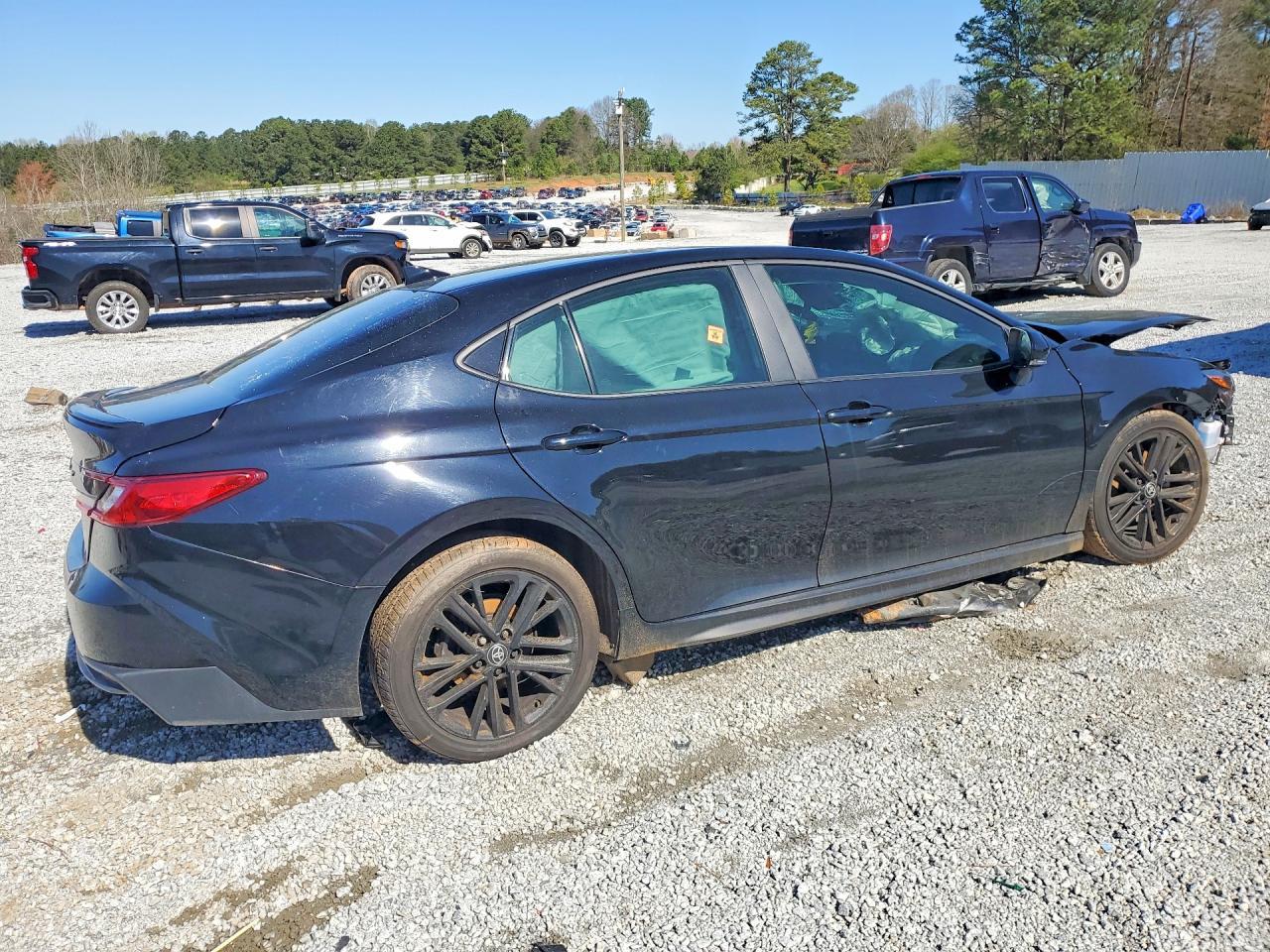 2025 Toyota Camry Se - Image 3