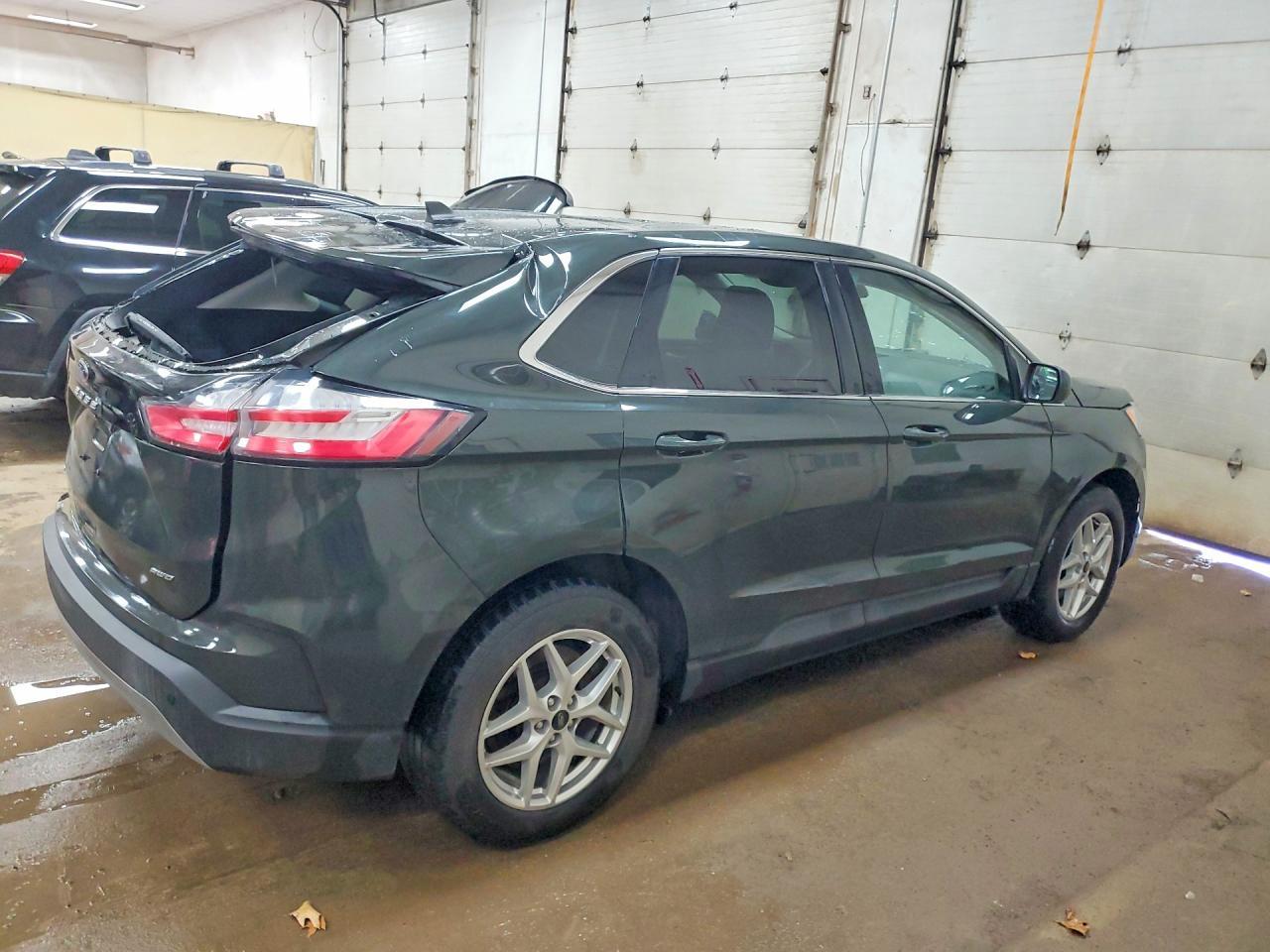 2023 Ford Edge Sel - Image 3