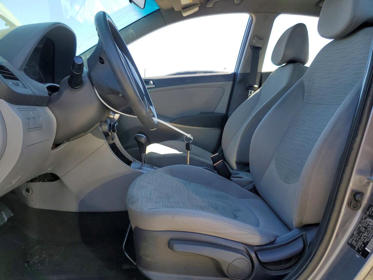 2017 Hyundai Accent Se - Фото 7