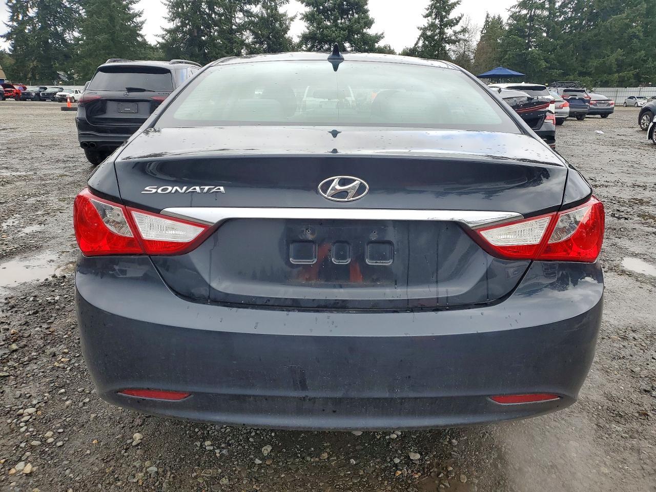 2011 Hyundai Sonata Gls - Image 6