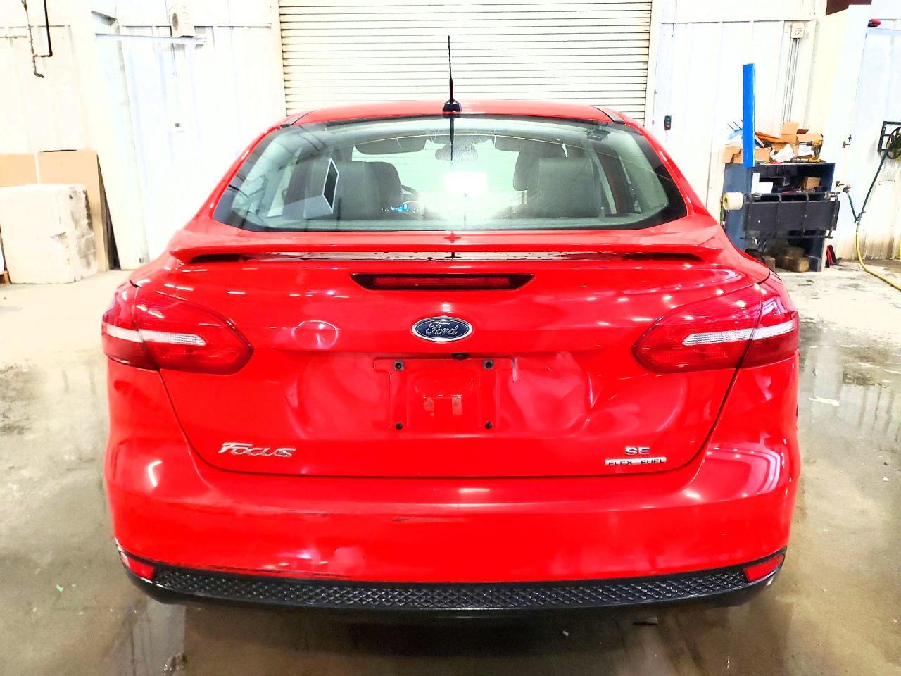 2015 Ford Focus Se - Image 6