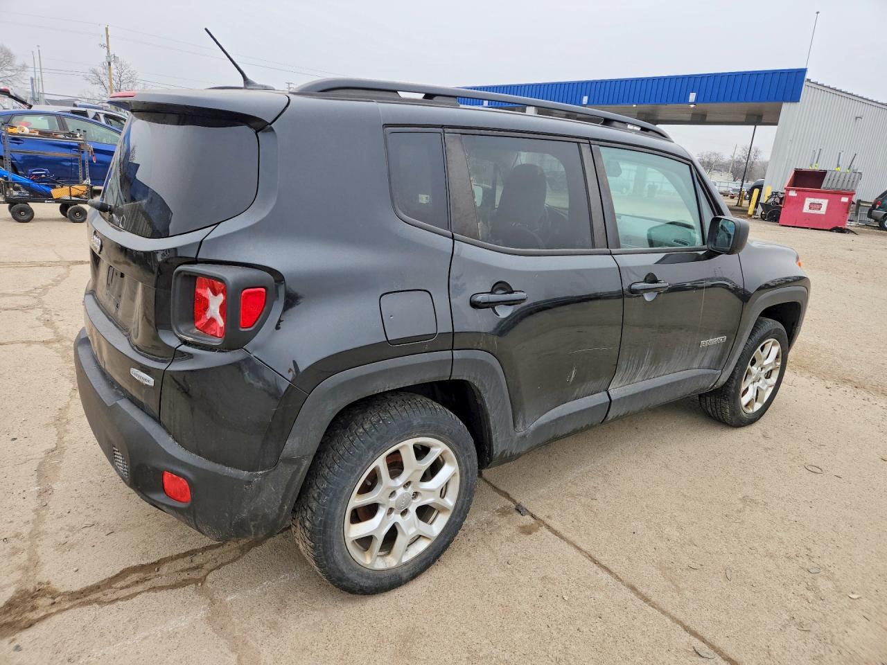 2015 Jeep Renegade Latitude - Фото 3