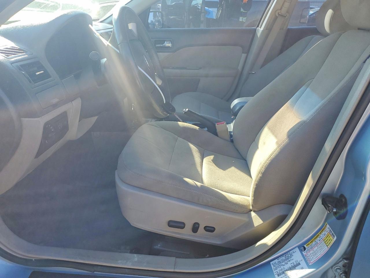 2011 Ford Fusion Hybrid - Image 7