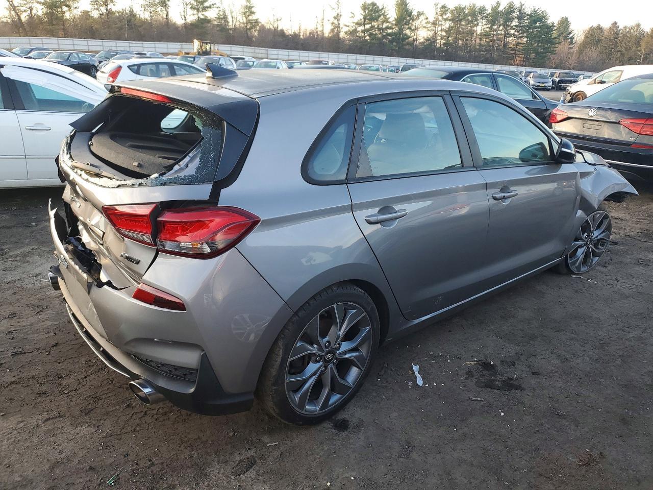 2020 Hyundai Elantra Gt N Line - Image 3