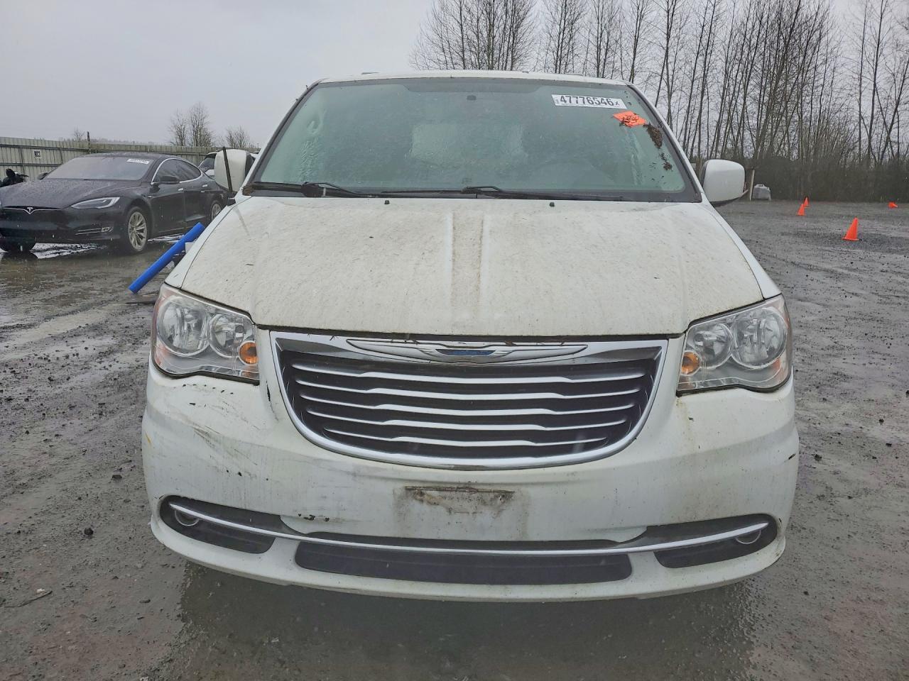 2015 Chrysler Town & Country Touring - Image 5