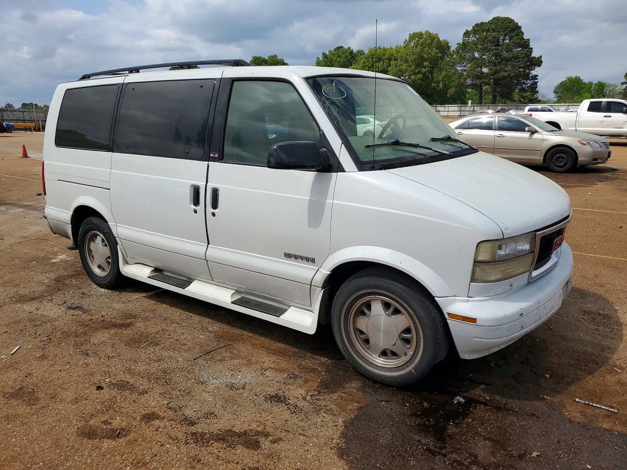2000 GMC Safari Xt - Image 4
