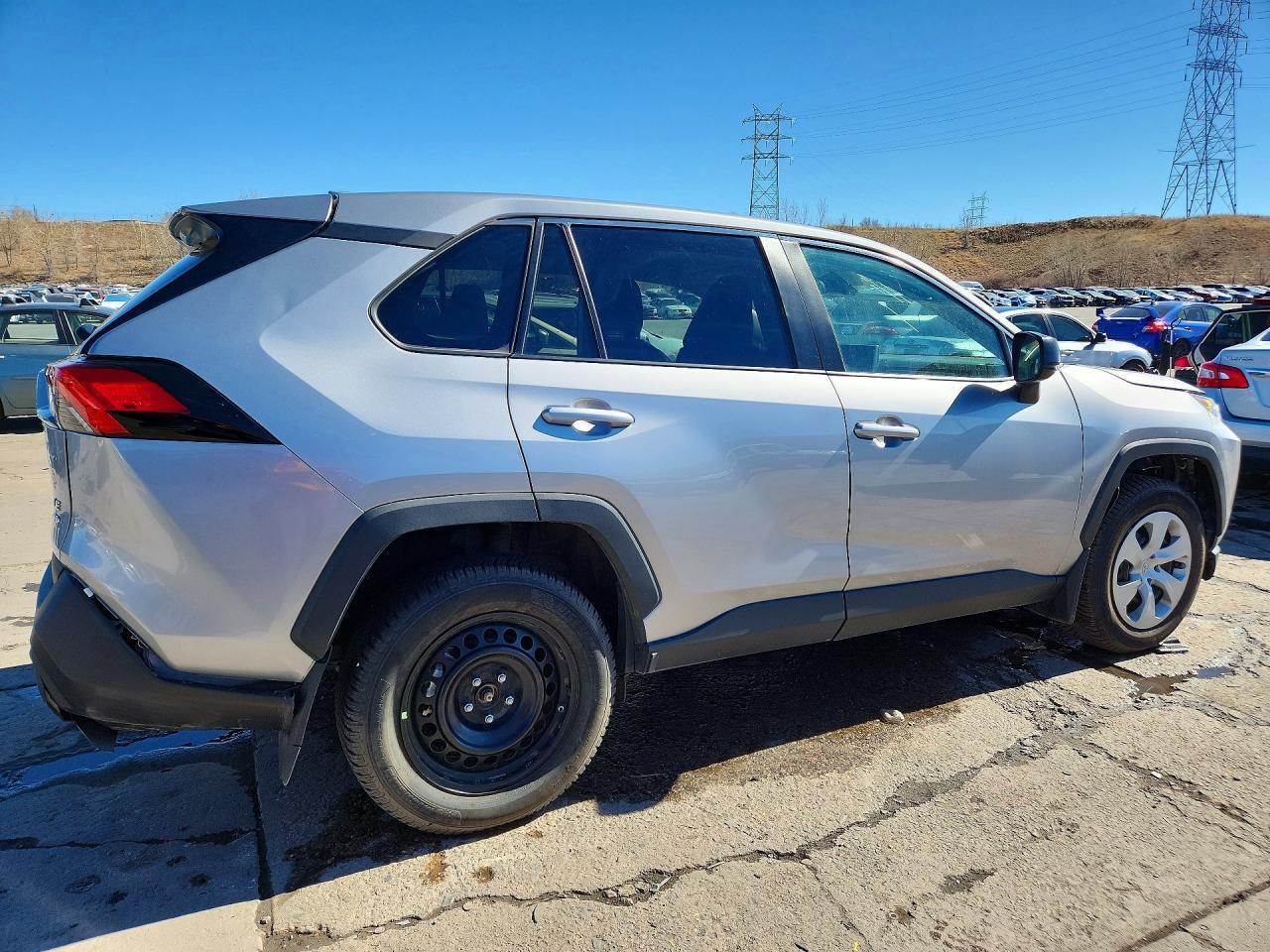 2024 Toyota Rav4 Le - Image 3
