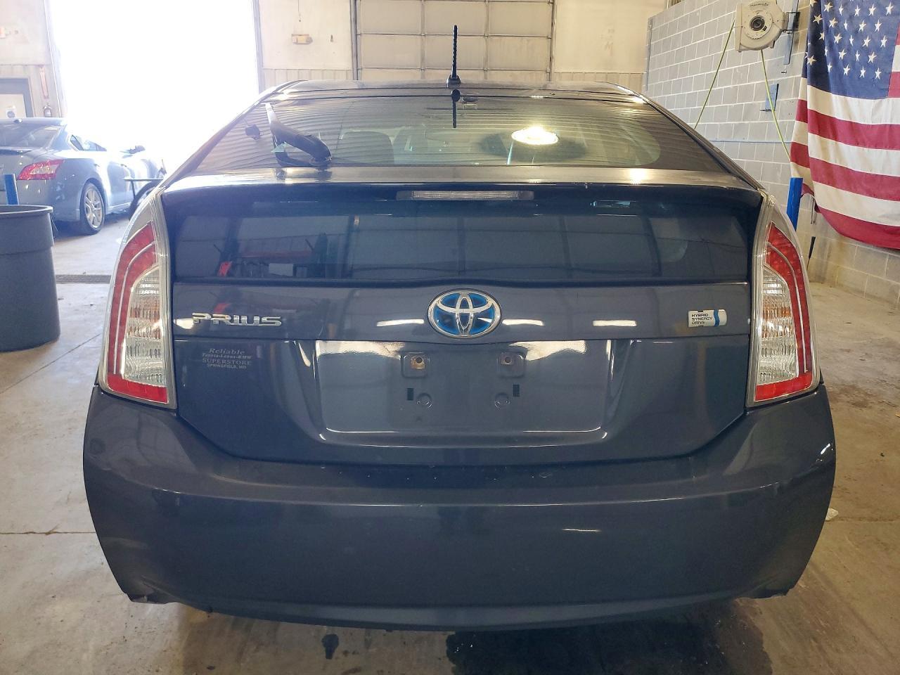 2013 Toyota Prius Two - Image 6
