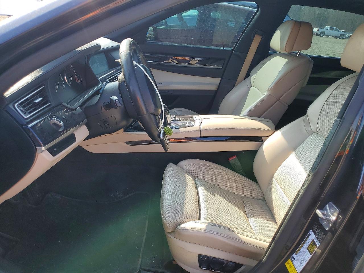 2011 BMW 750 Li - Фото 7