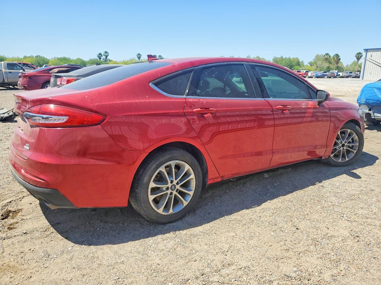 2020 Ford Fusion Se - Фото 3