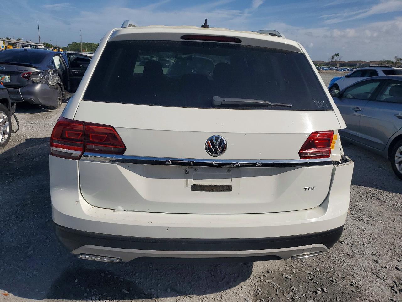 2018 Volkswagen Atlas S - Фото 6