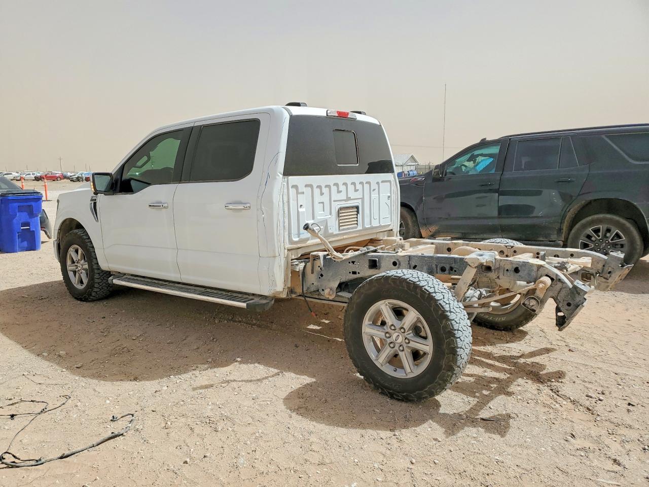 2025 Ford F150 Xlt - Фото 2