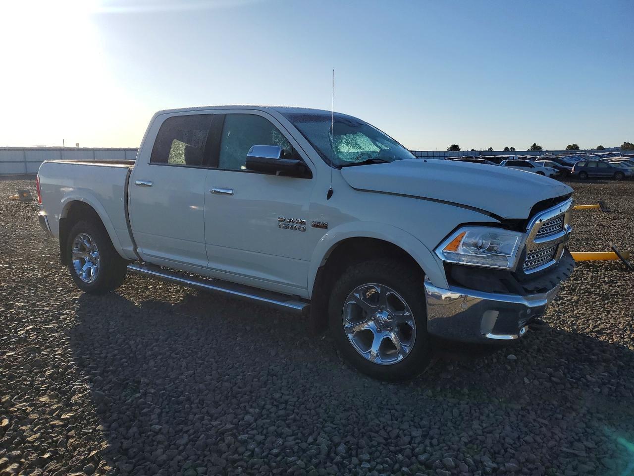 2017 Ram 1500 Laramie - Фото 4
