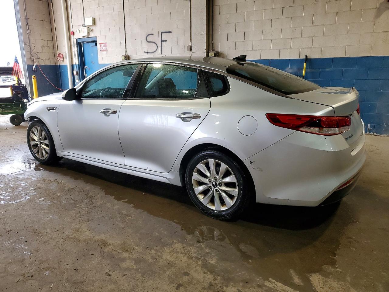 2017 Kia Optima Lx - Фото 2