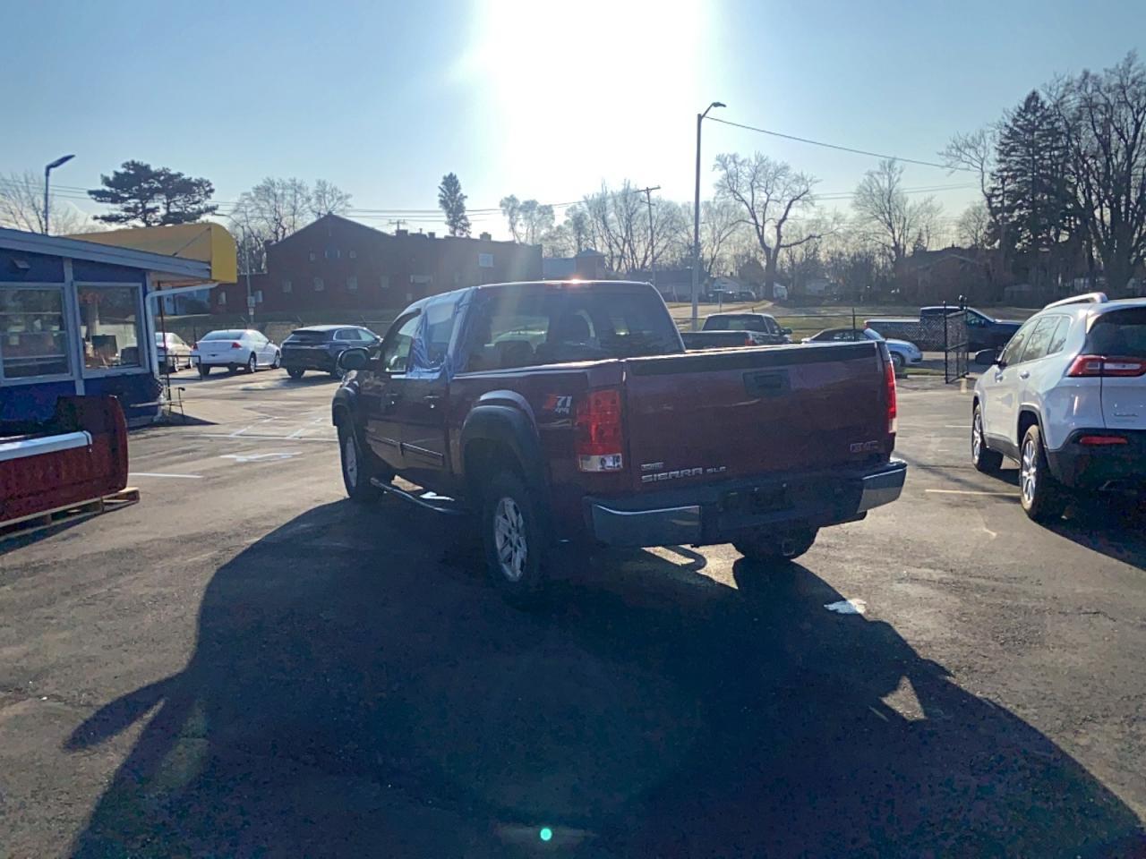2008 GMC Sierra K1500 - Фото 3