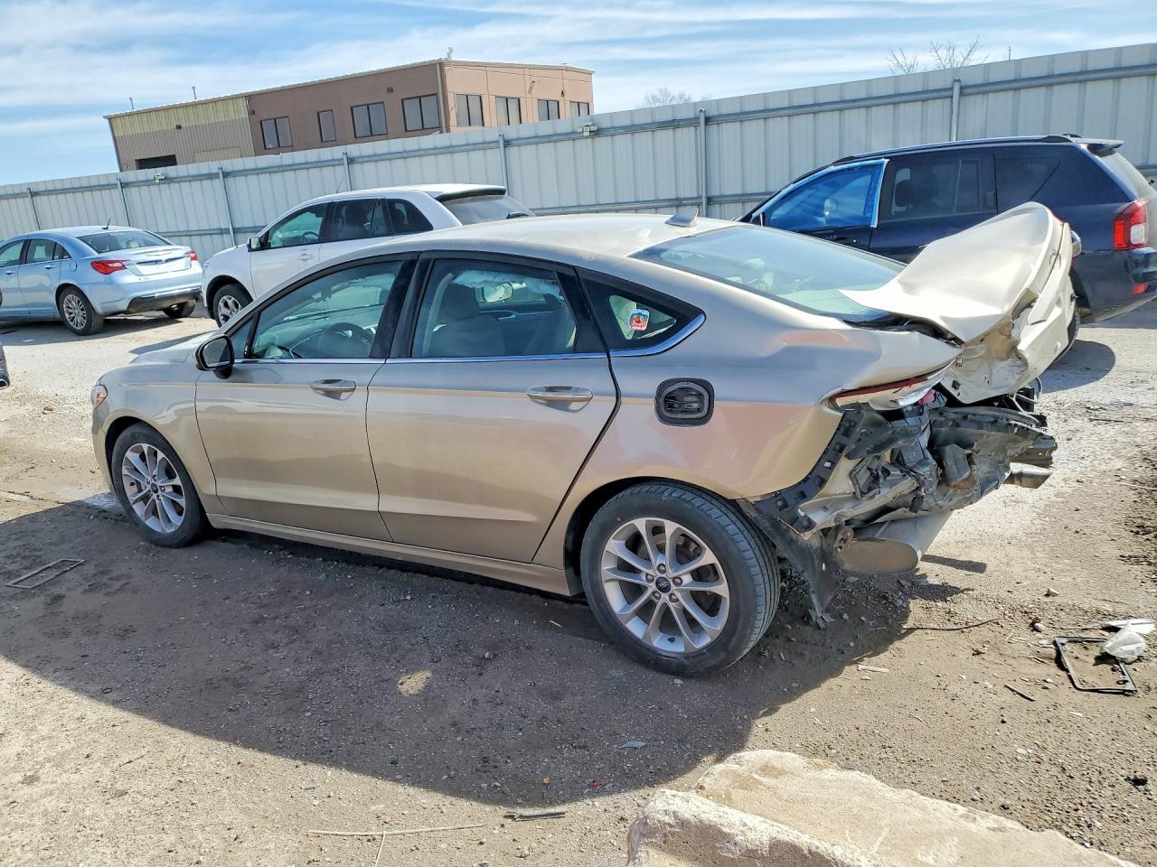 2019 Ford Fusion Se - Фото 2