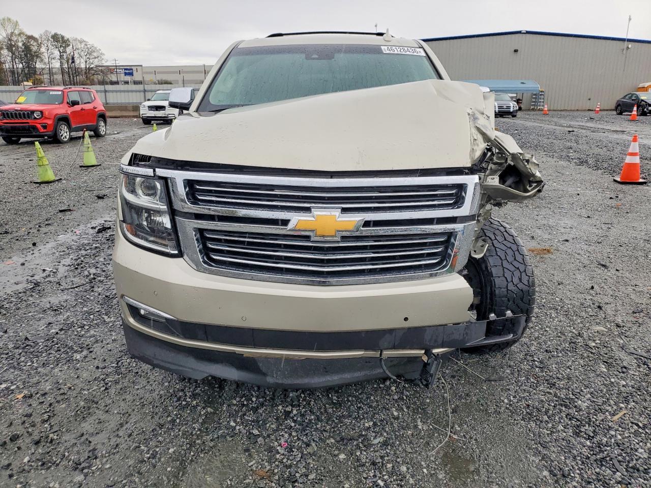 2017 Chevrolet Suburban K1500 Premier - Image 5