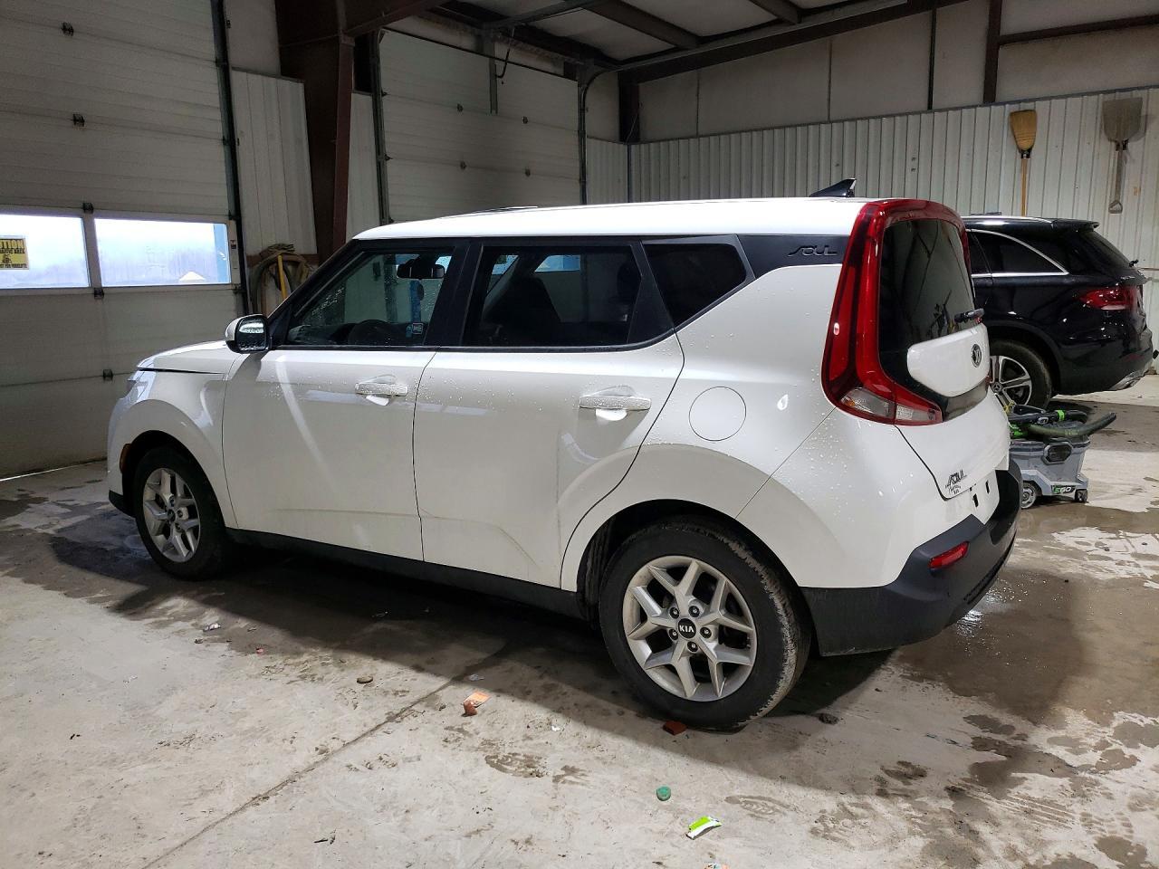 2021 Kia Soul S - Фото 2