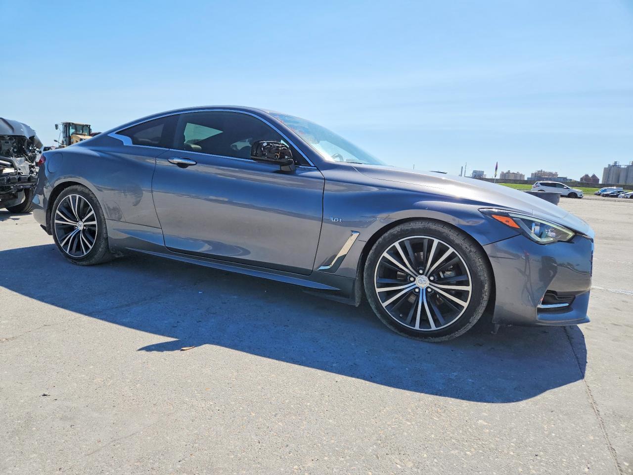 2018 Infiniti Q60 - Image 4