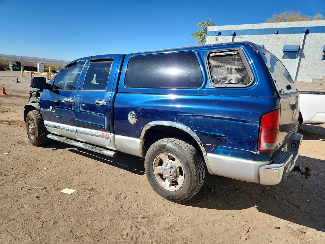 2005 Dodge Ram 2500 St - Фото 2